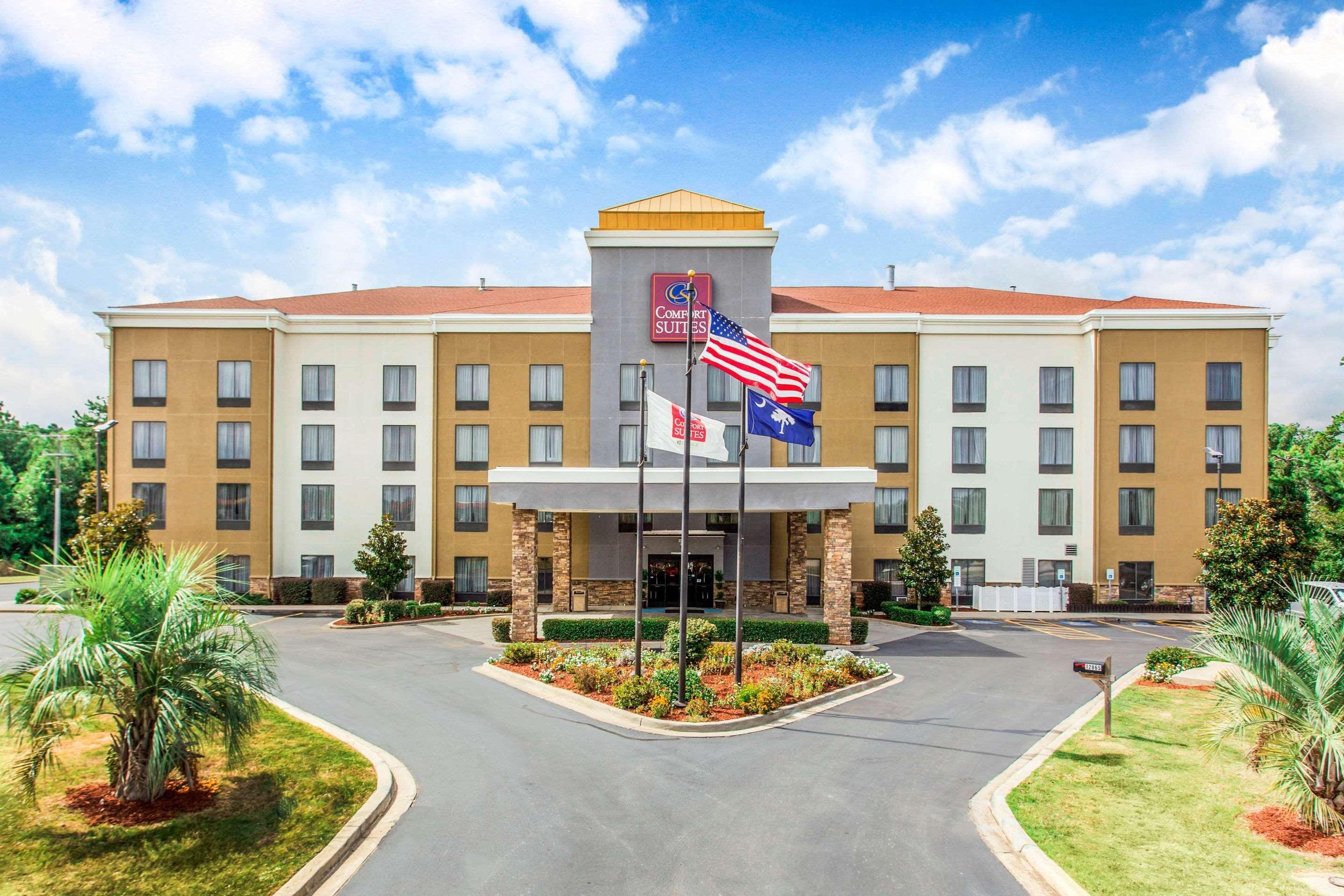 Comfort Suites Clinton Near Presbyterian College Exterior foto